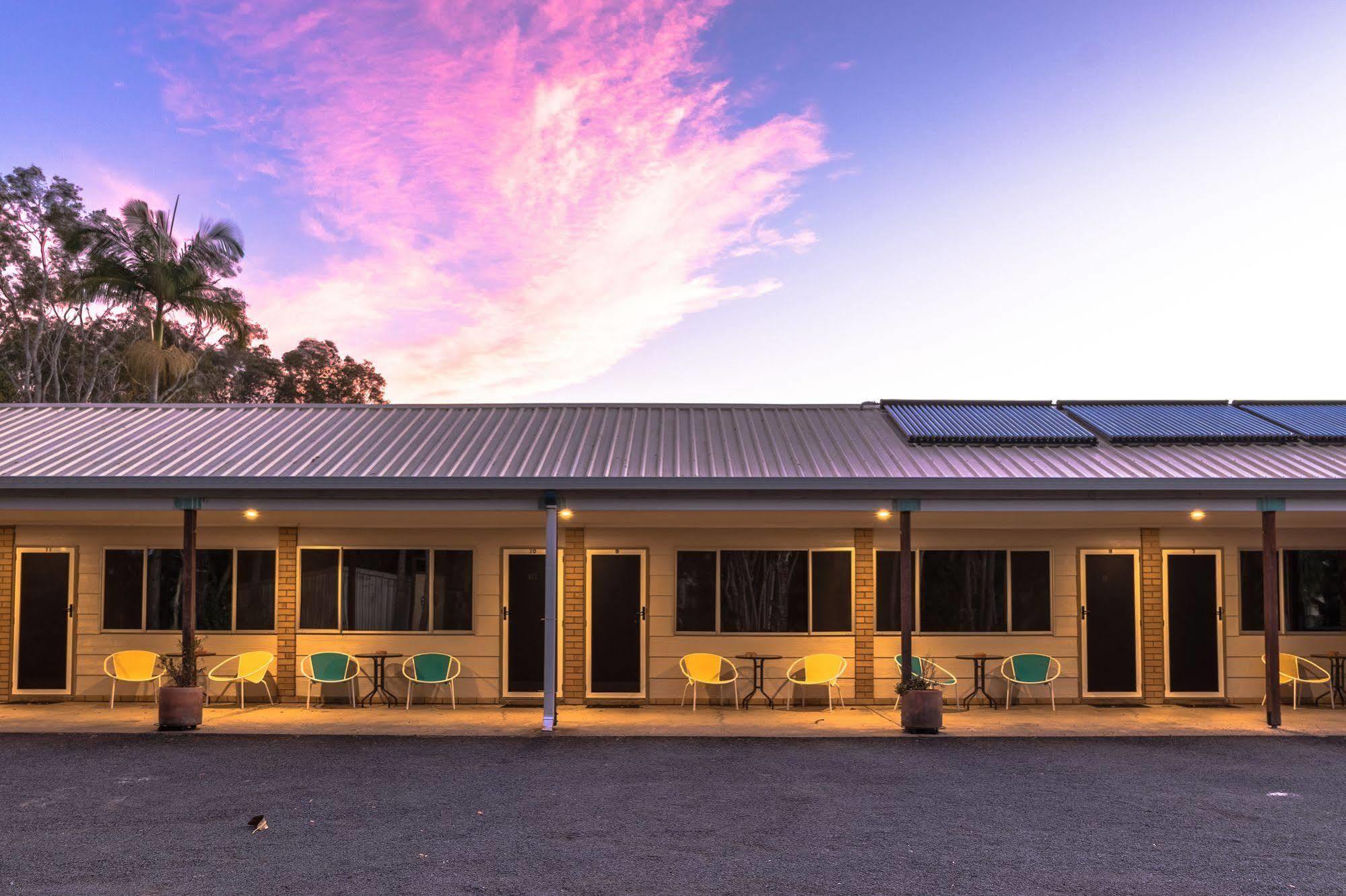 Tin Can Bay Motel Exterior foto